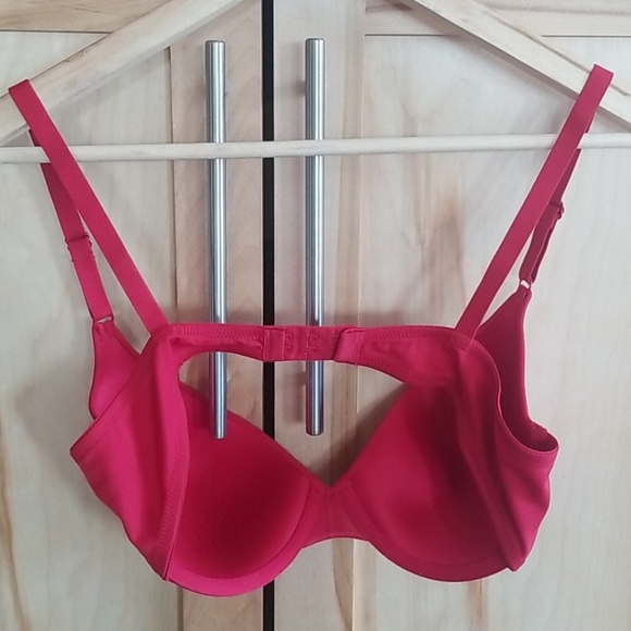 New Red Maidenform Bra - Picture 3 of 5